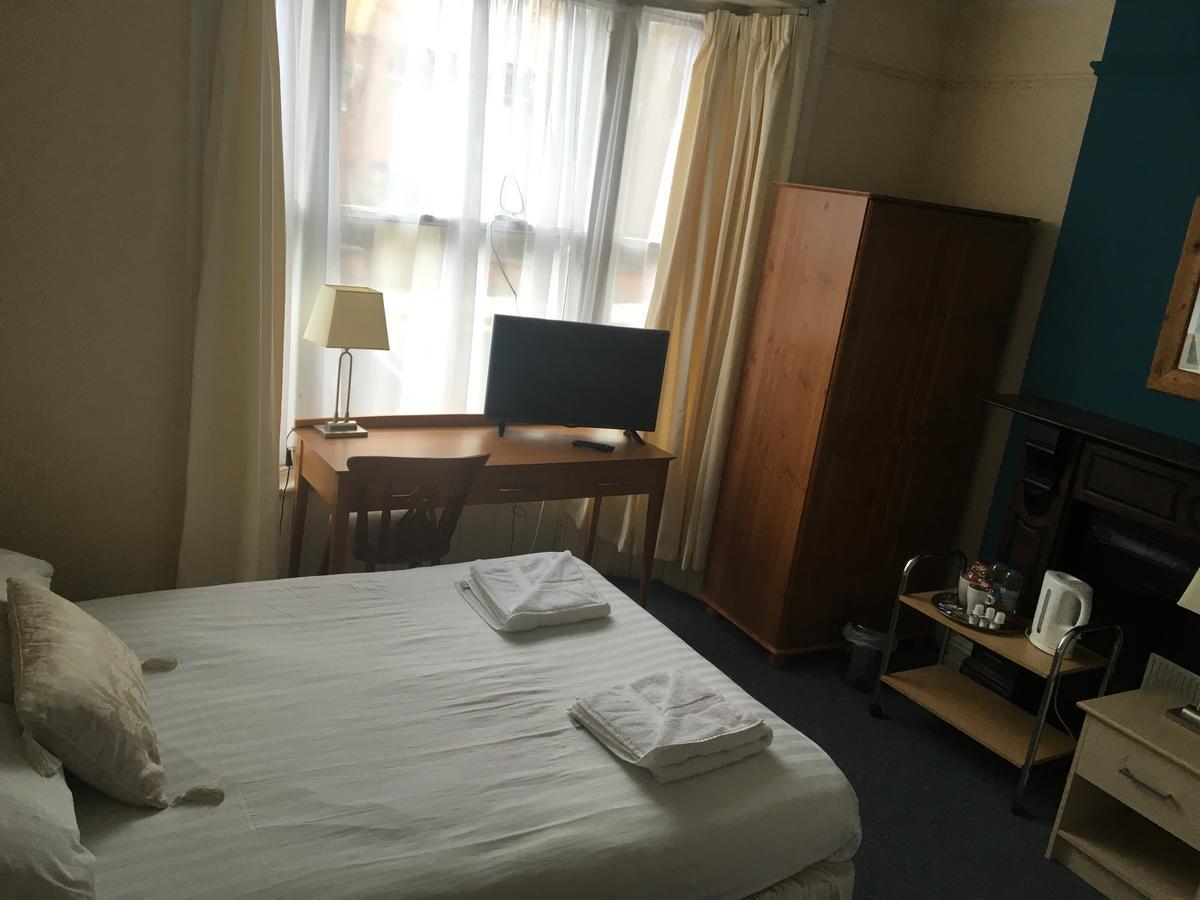 Four Seasons Budget Aberystwyth Zewnętrze zdjęcie